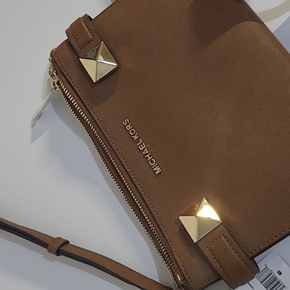 Micheal Kors Karla Crossbody - Picture 11 of 13